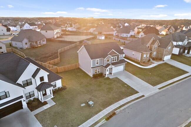 Building Photo - 331 Bluebriar Trace