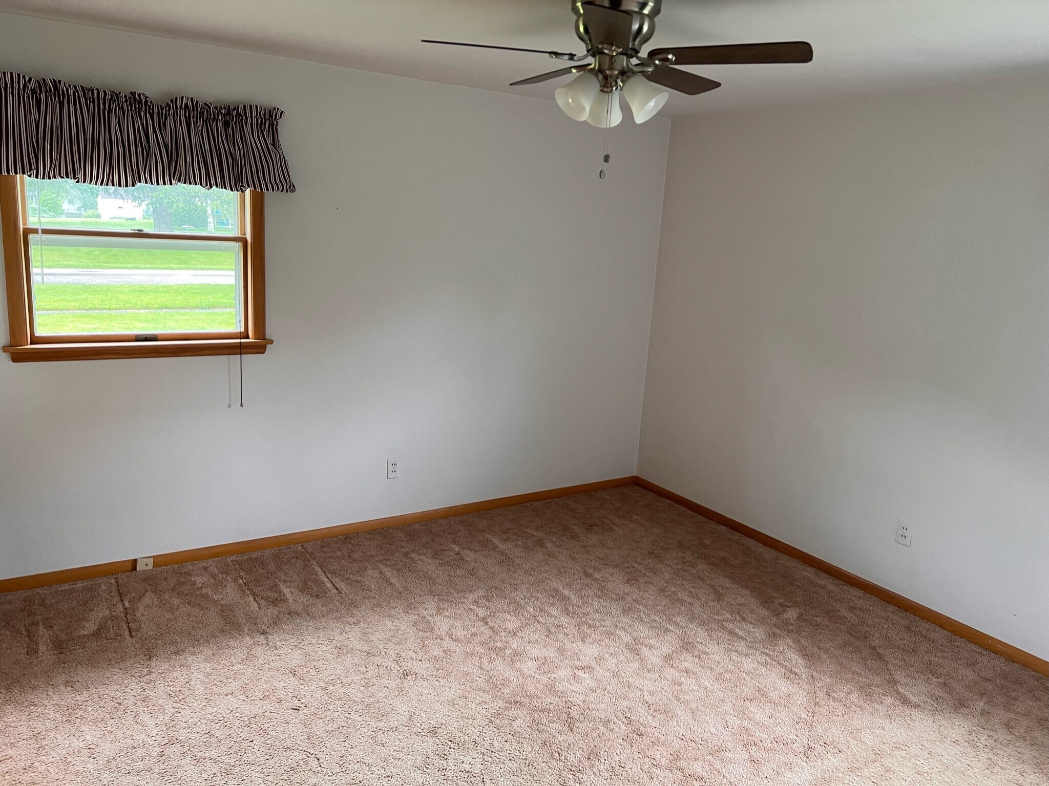 Building Photo - 212 N Olive St