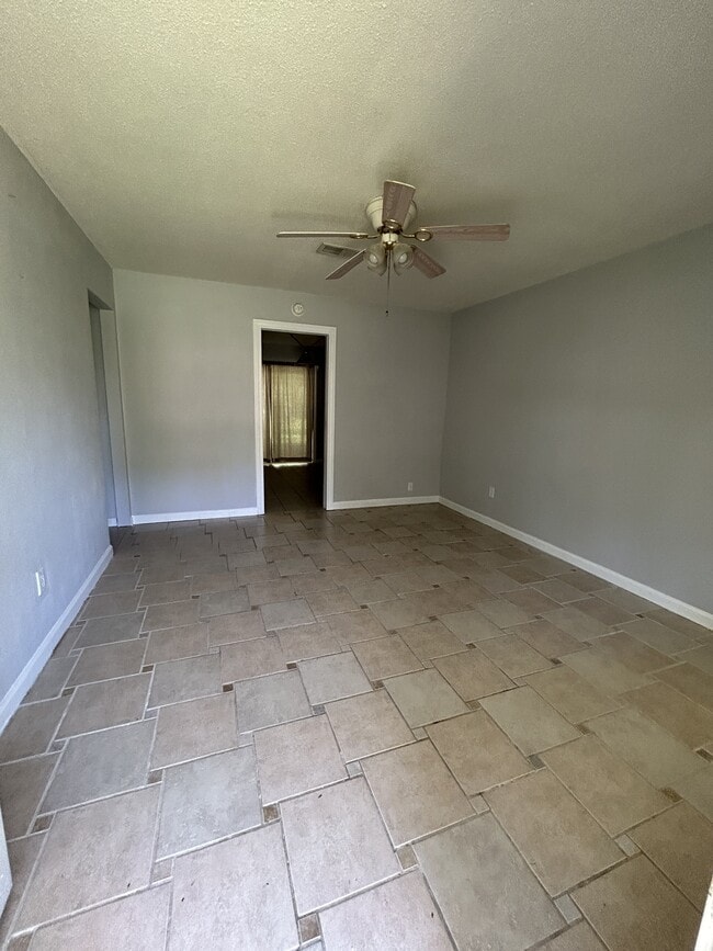 Building Photo - 2505 Fortson St