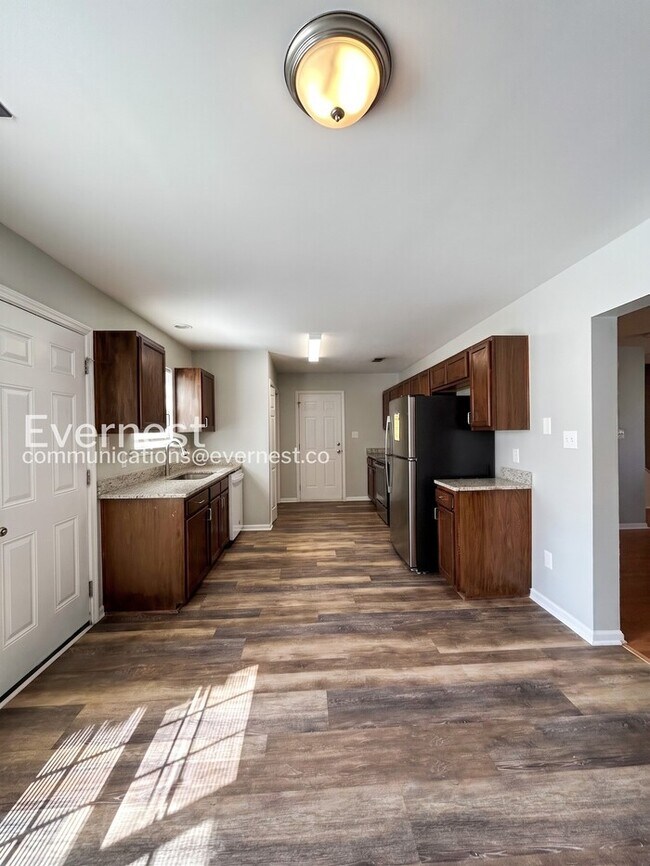 Building Photo - 10339 Gold Pan Rd