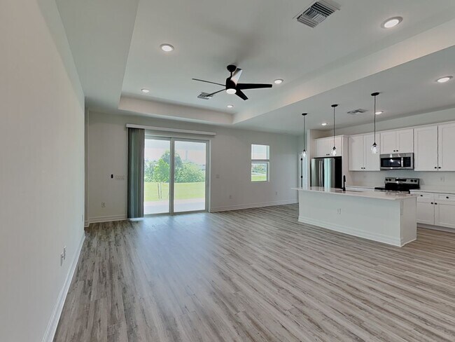 Building Photo - 25245 Delgado Dr