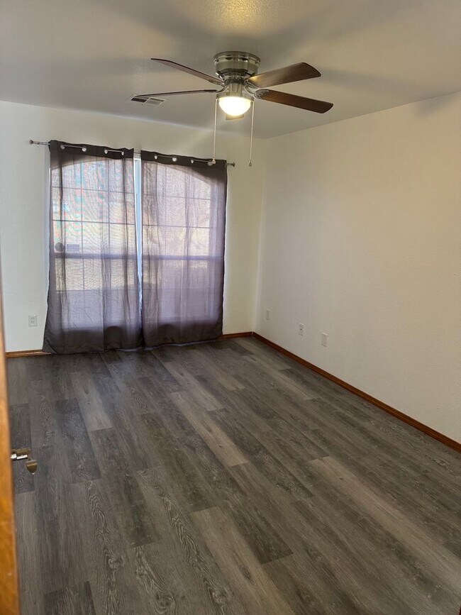 Building Photo - Comfortable Home in Moore