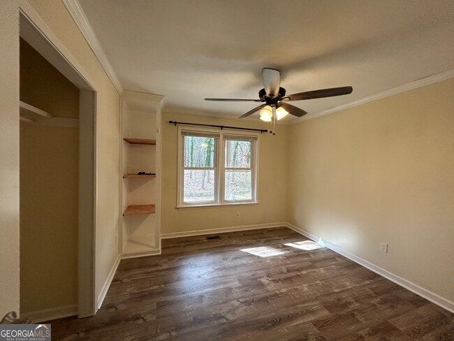 Building Photo - 2637 Jonesboro Rd