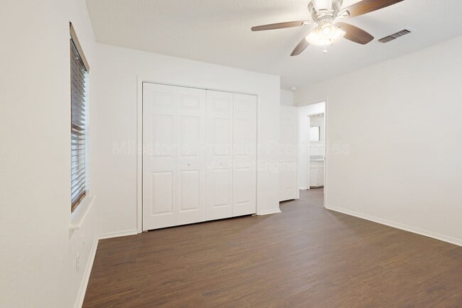 Building Photo - 1829 Ridgewood Rd