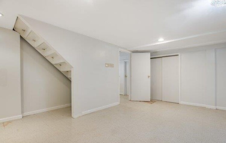 Building Photo - 434 S Marginal Rd