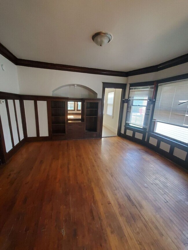 Building Photo - 3520-3522 N 15th St. (Duplex)(ACE PROPERTY)