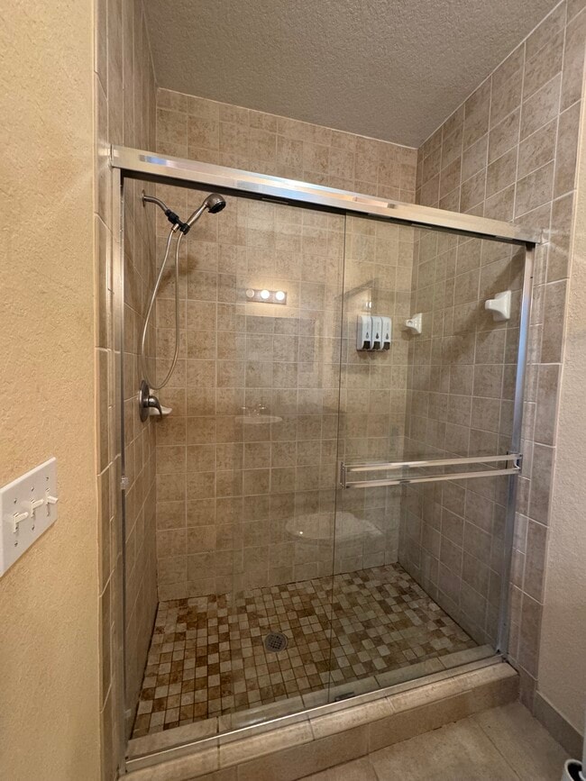 Building Photo - 1371 Tuscan Terrace