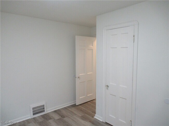 Building Photo - 12213 Mortimer Ave