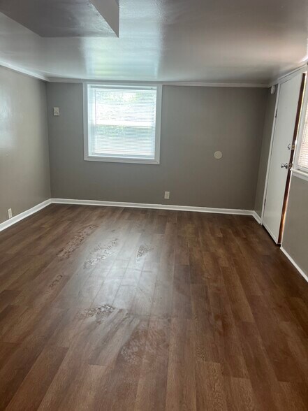 Building Photo - 4048 Brick Church Pike