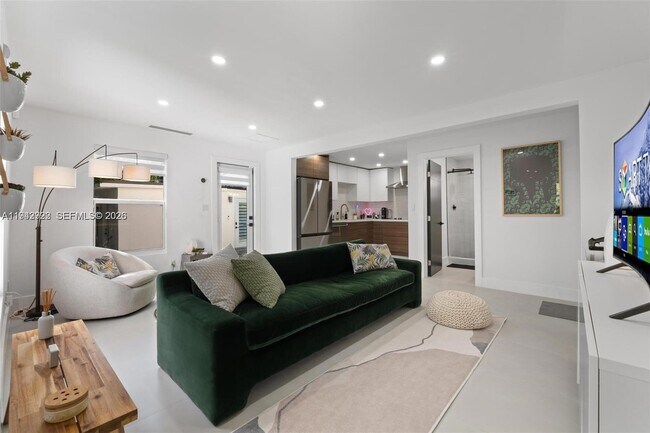 Building Photo - 4430 NW 1st Ave