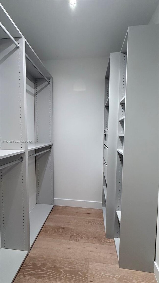 Building Photo - 2031 Meridian Ave