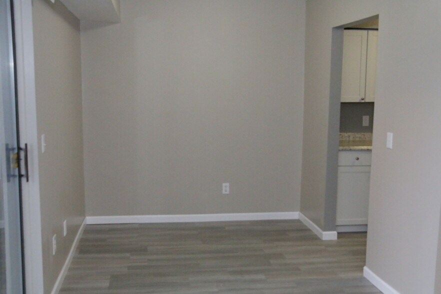 Building Photo - 30060 W 12 Mile Rd