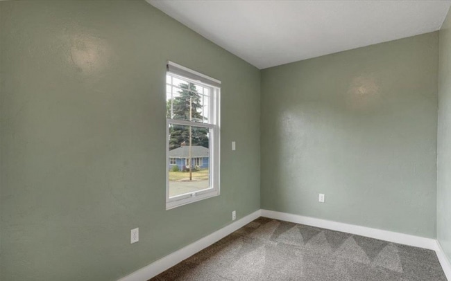 Building Photo - 1282 N 3rd Ave