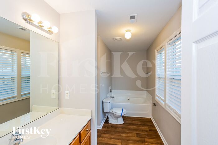 Building Photo - 3806 Old Stoney Creek Ct