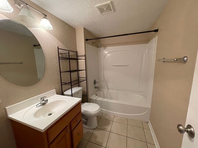 Building Photo - WALK TO STADIUM! CLOSE TO CAMPUS!