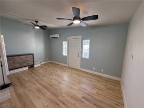 Building Photo - 659 D