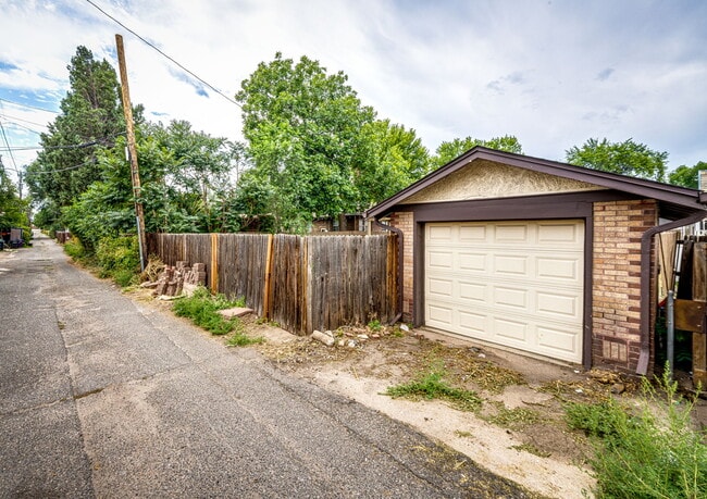 Building Photo - 3784 Quitman St