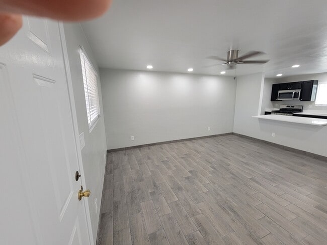 Building Photo - 3810 W Ironwood Hill Dr