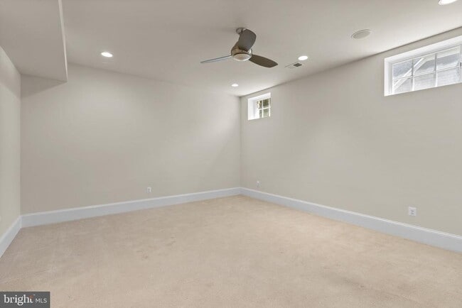 Building Photo - 11230 Kinsale Ct