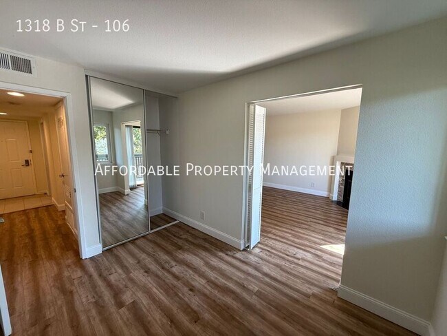 Building Photo - 1318 B St