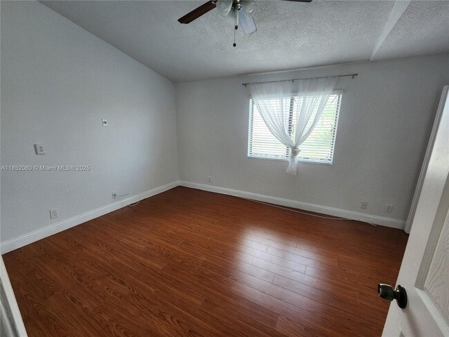 Building Photo - 9158 NW 44th Ct