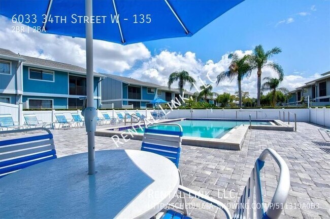 Building Photo - 2 Bedroom Condo in Harbor Pines for Rent!
