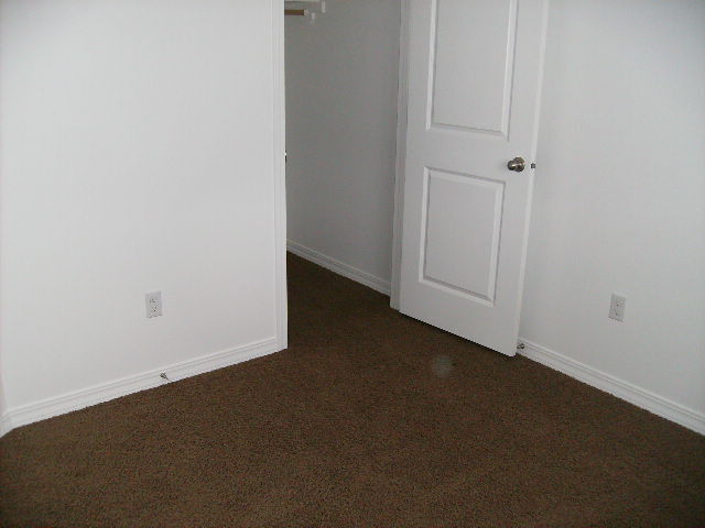 Building Photo - 103 E Mizzou Ct