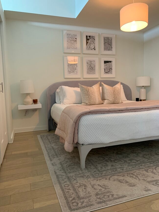 Building Photo - 2212 -TWTW