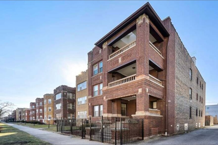 Building Photo - 7914 S Champlain Ave