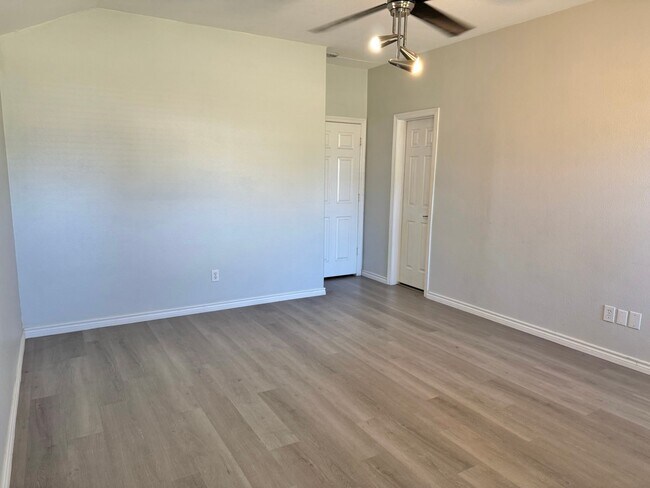 Building Photo - 8603 Malardcrest Dr