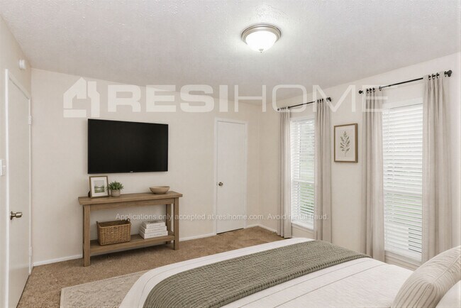 Building Photo - 1300 Prelude Dr