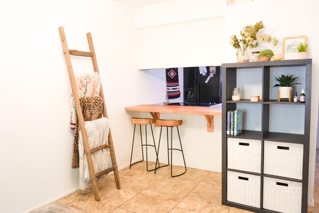 Building Photo - 11666 N 28th Dr