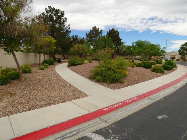 Building Photo - 3 Bedroom Single Story Northwest Vegas Home