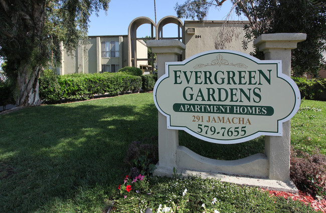 Building Photo - Evergreen Gardens