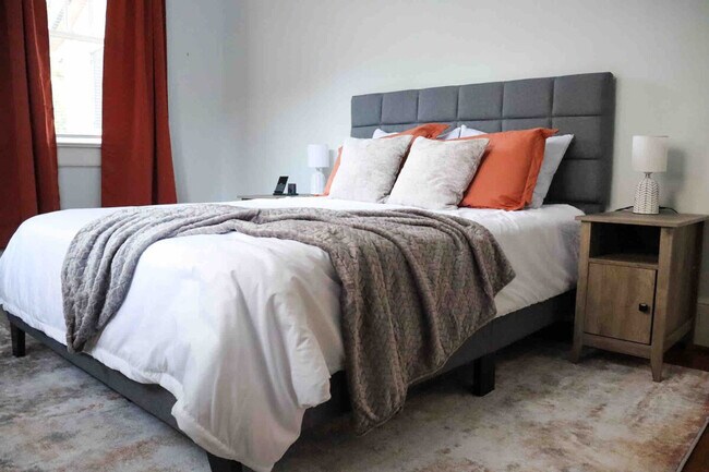 Building Photo - 1419 Franklin St