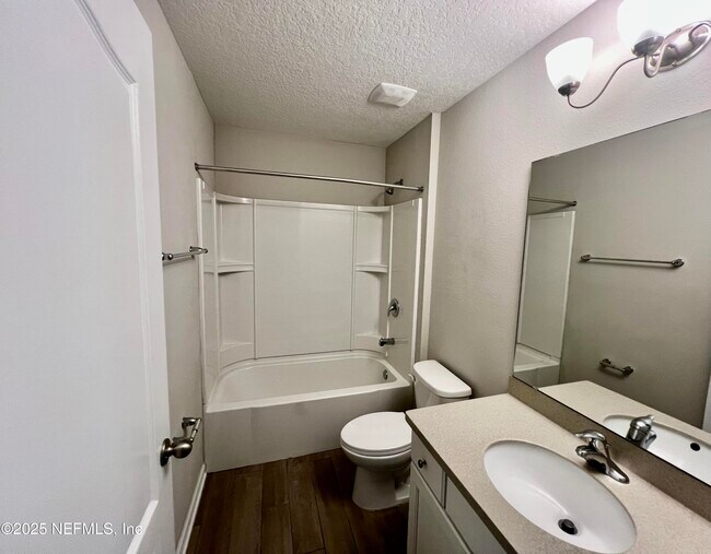 Building Photo - 12419 Jovana Rd