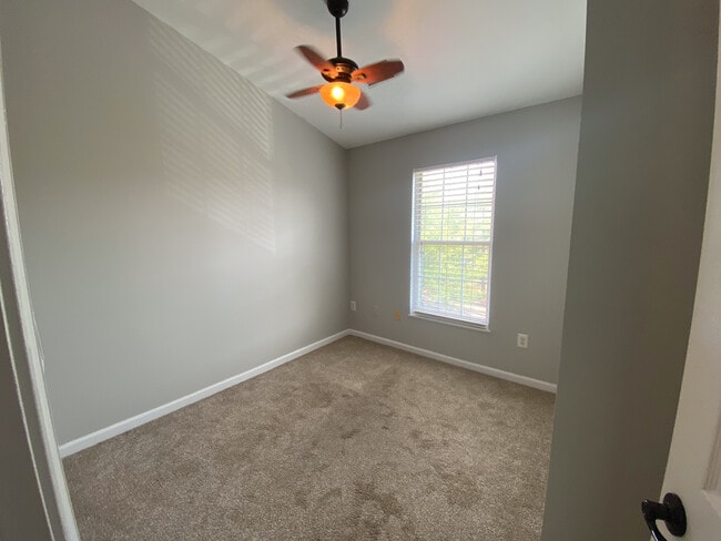 Building Photo - 754 Pine Drift Dr