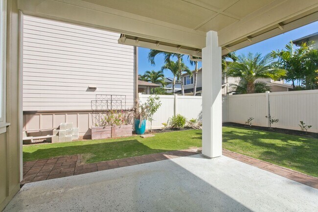 Building Photo - Latitudes by Gentry 3 BD 2.5 BA, Ewa Beach