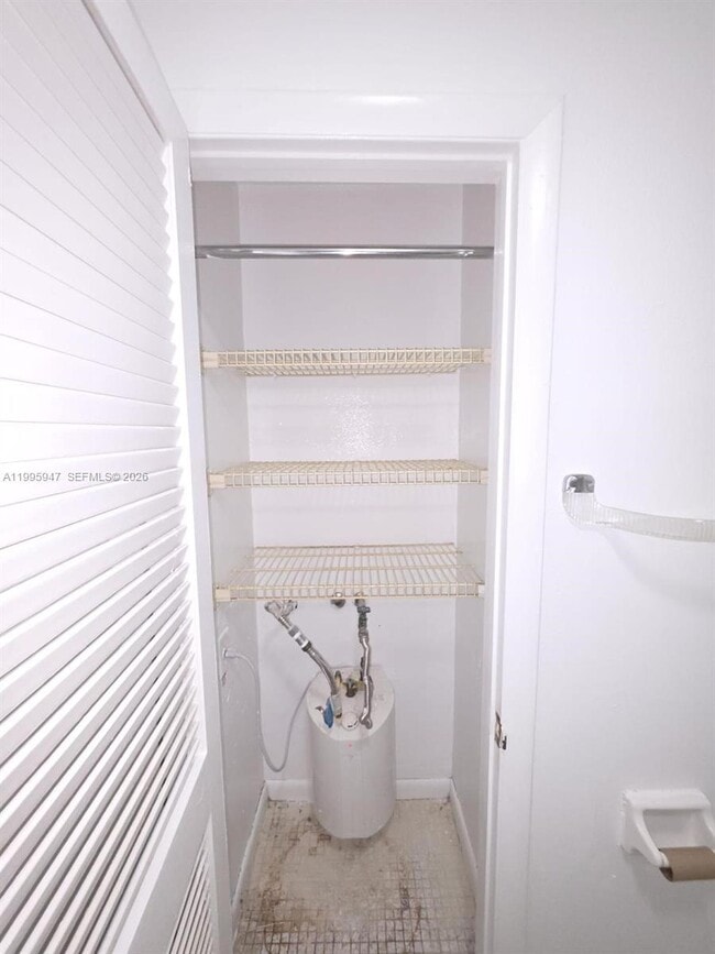 Building Photo - 13731 Flora Pl