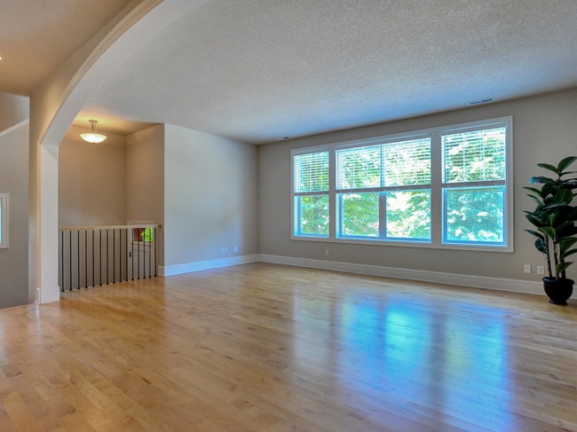 Building Photo - 4771 Auburn Ln