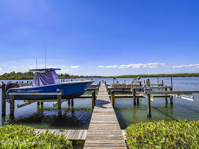 Building Photo - 5151-5A1a Jimmy Buffett Mem Hwy