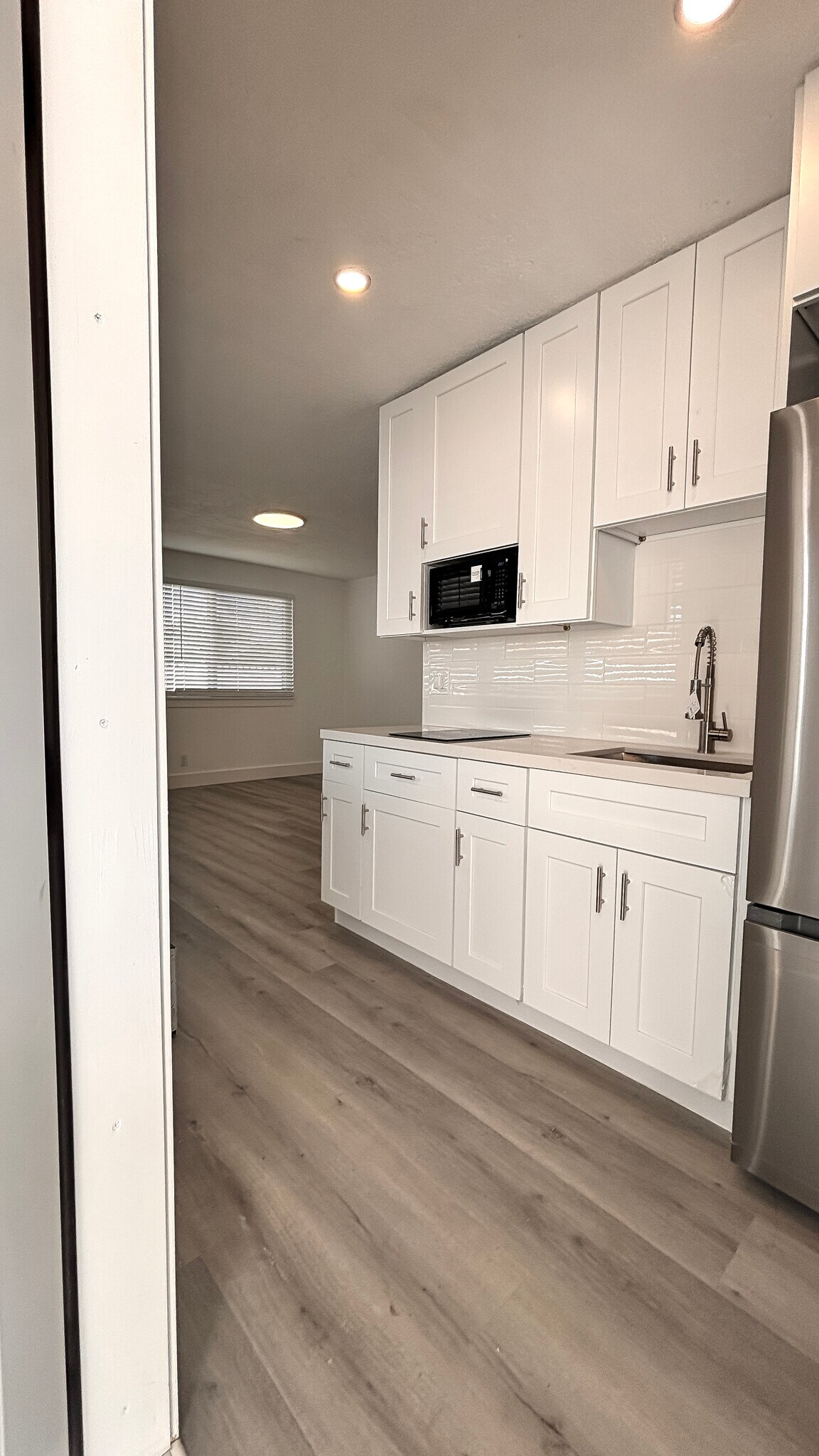 Building Photo - 721 N 68th Way