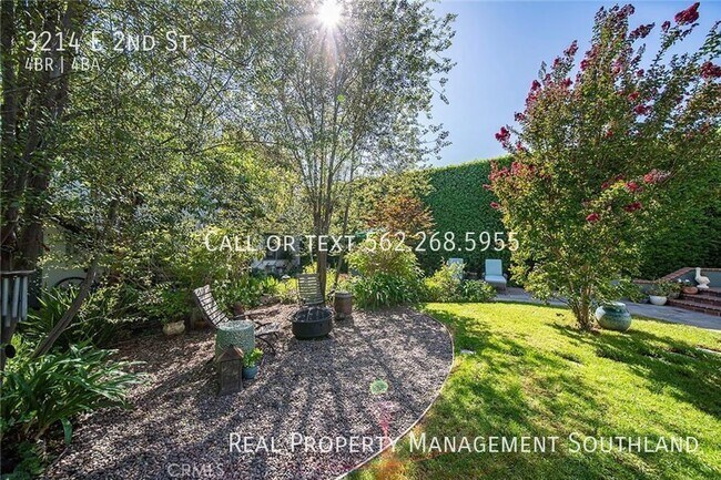 Building Photo - 4 BEDROOM 3 1/2 BATH ESTATE SITUATED IN PR...