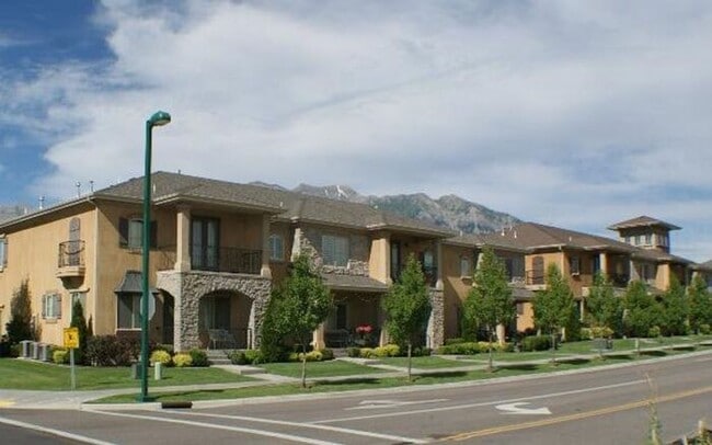 Primary Photo - Beautiful Townhouse - Orem w attached 2 ca...