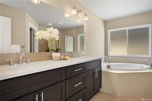 Building Photo - 4115 SAWTOOTH COURT