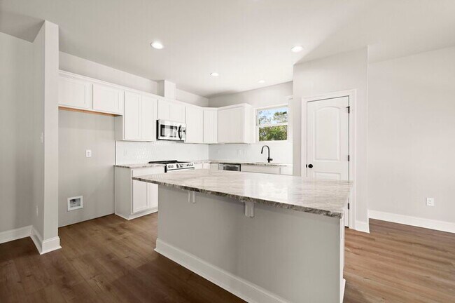 Building Photo - 30673 Dunn Rd