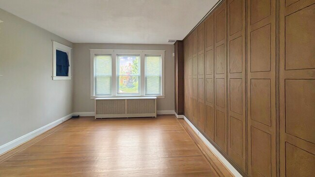 Building Photo - 3305 Moravia Rd