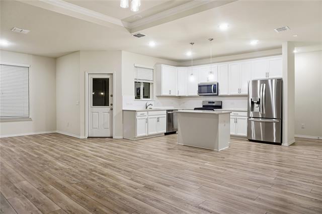 Building Photo - 1104 Bluespire Dr