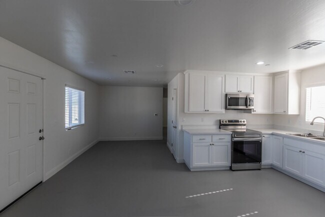 Building Photo - 1524 Porter St