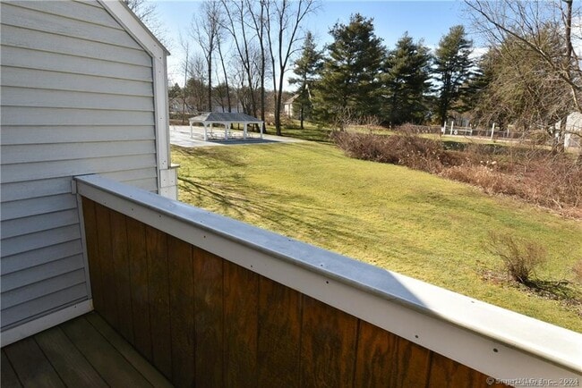 Building Photo - 605 Spring Meadow Rd